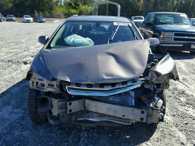 1G1ZC5E04CF298860 - 2012 CHEVROLET MALIBU 1LT ნაცრისფერი ფოტო 9