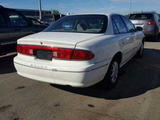 2G4WS52J721256470 - 2002 BUICK CENTURY CU WHITE photo 4