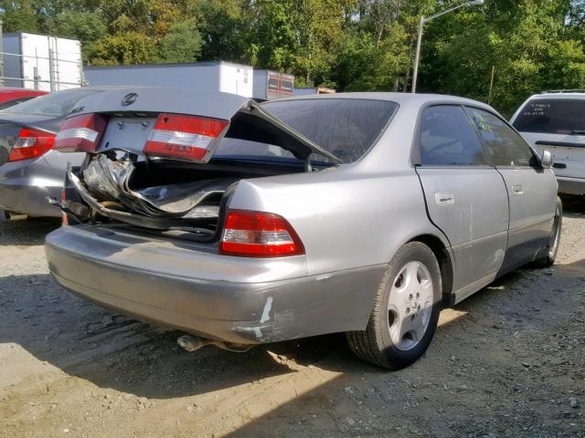 JT8BF28G7Y5099014 - 2000 LEXUS ES 300 SILVER photo 4