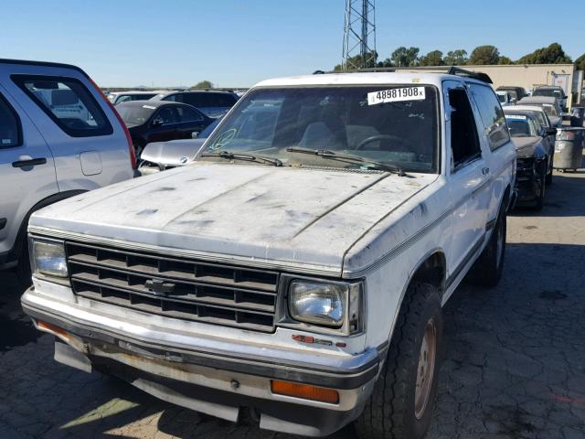 1GNCT18Z8K0125318 - 1989 CHEVROLET BLAZER S10 WHITE photo 2