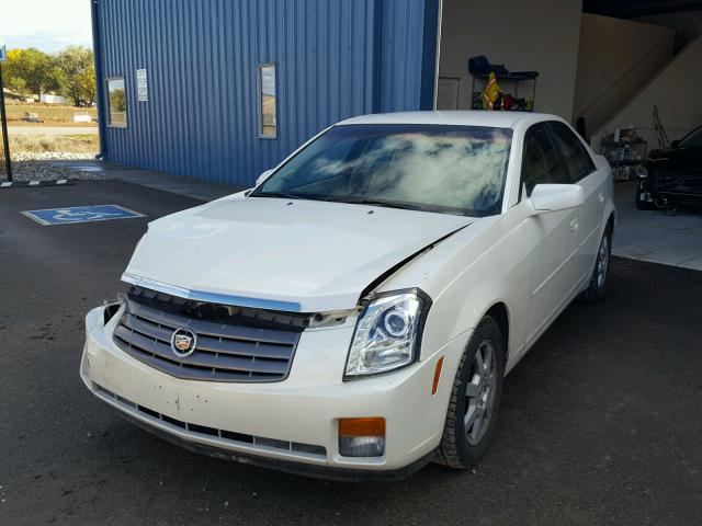 1G6DP567350160513 - 2005 CADILLAC CTS HI FEA WHITE photo 2