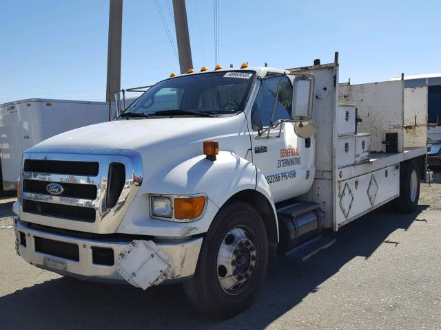 3FRNF65N35V182337 - 2005 FORD F650 SUPER WHITE photo 2