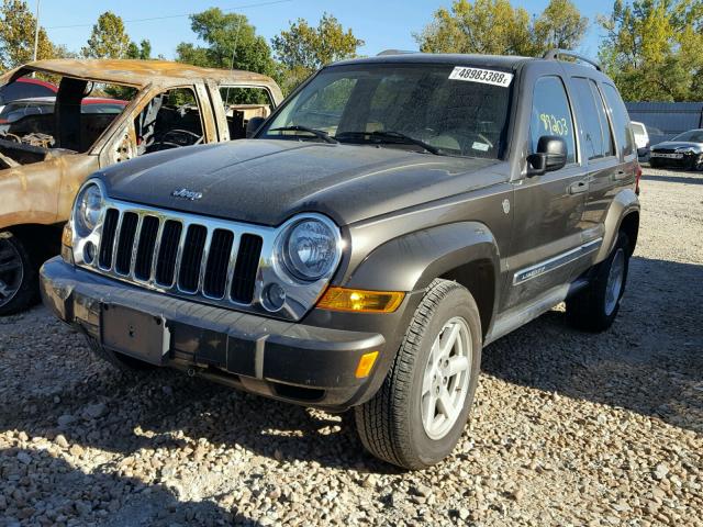 1J4GL58K96W198182 - 2006 JEEP LIBERTY LI GREEN photo 2