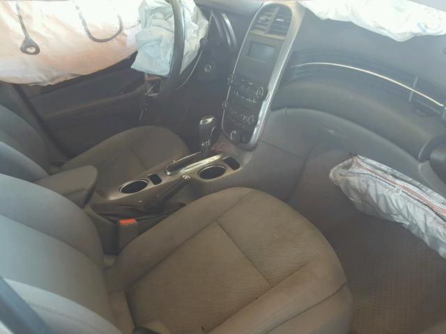 1G11B5SL9EF277231 - 2014 CHEVROLET MALIBU LS 银色 照片 5