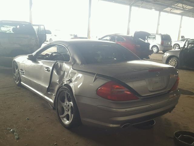 WDBSK76F75F095036 - 2005 MERCEDES-BENZ SL 600 SILVER photo 3