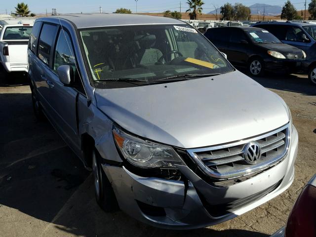 2V8HW34119R558808 - 2009 VOLKSWAGEN ROUTAN SE SILVER photo 1