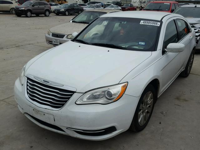 1C3CCBAB5EN205800 - 2014 CHRYSLER 200 LX WHITE photo 2