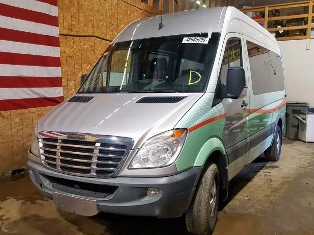 WCDPE7CC8B5549940 - 2011 FREIGHTLINER SPRINTER 2 WHITE photo 2