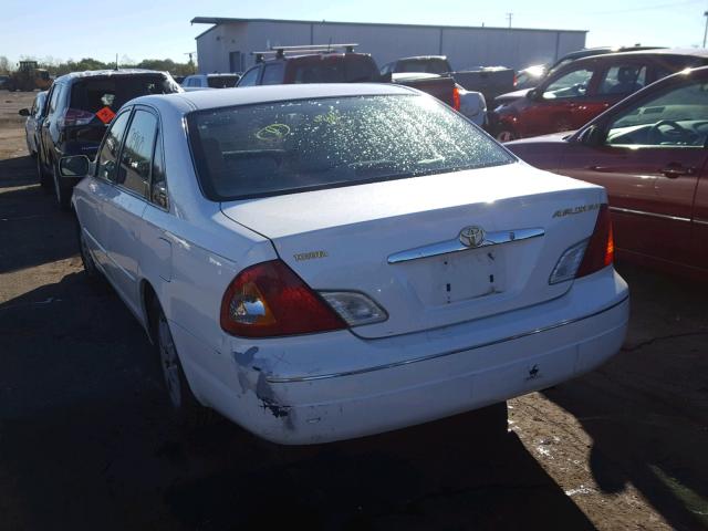 4T1BF28B3YU007016 - 2000 TOYOTA AVALON XL WHITE photo 3