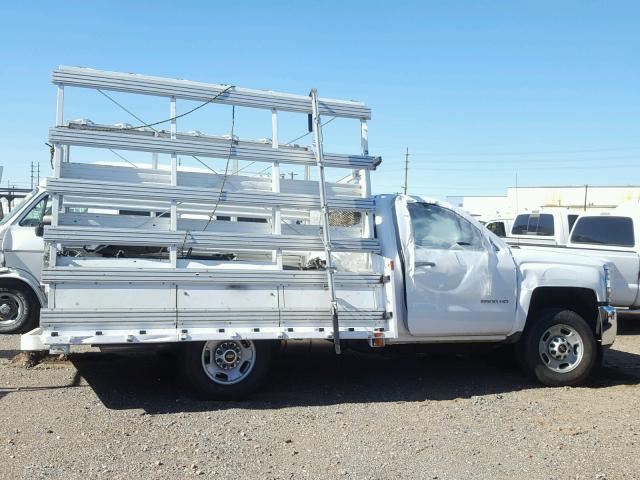 1GB0CUEG3JZ320595 - 2018 CHEVROLET SILVERADO WHITE photo 10