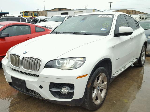 5UXFG8C56BLZ96626 - 2011 BMW X6 XDRIVE5 WHITE photo 2