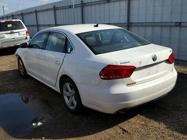 1VWBS7A35EC109741 - 2014 VOLKSWAGEN PASSAT SE WHITE photo 3