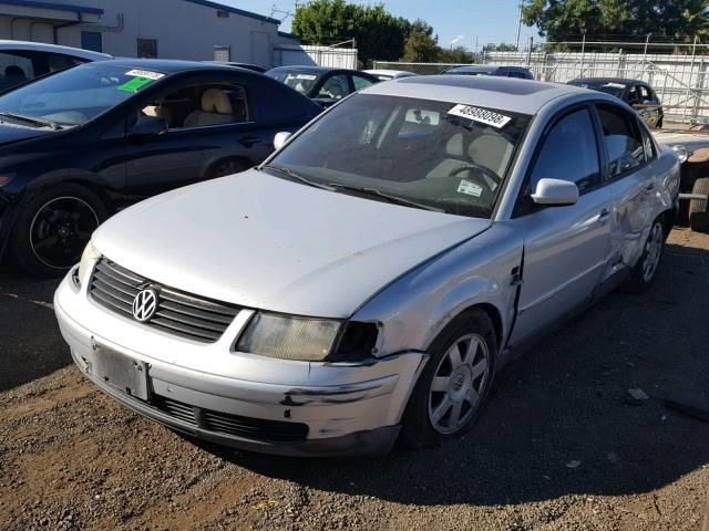 WVWMA63B2XE516579 - 1999 VOLKSWAGEN PASSAT GLS GRAY photo 2