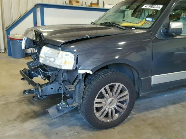 5LMFU27507LJ08180 - 2007 LINCOLN NAVIGATOR Сұр фото 9
