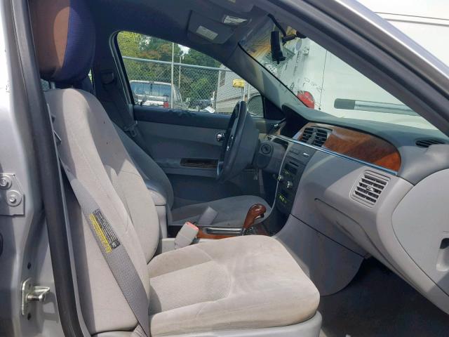 2G4WC532251198888 - 2005 BUICK LACROSSE C SILVER photo 5