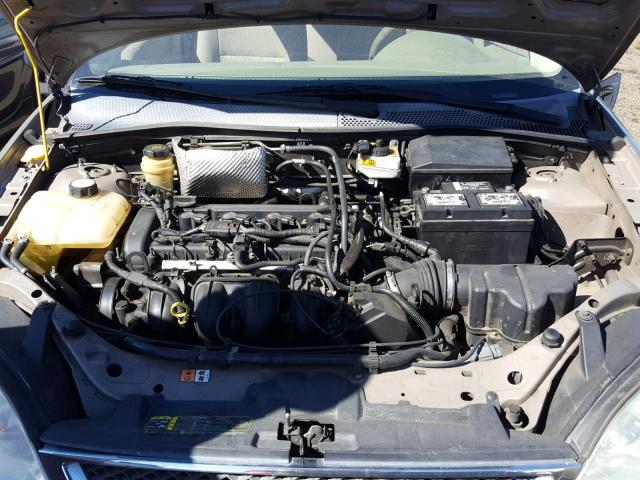 1FAFP34N85W176365 - 2005 FORD FOCUS ZX4 TAN photo 7