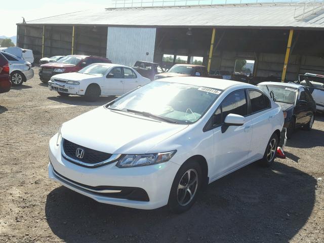 19XFB2F74FE053546 - 2015 HONDA CIVIC SE WHITE photo 2