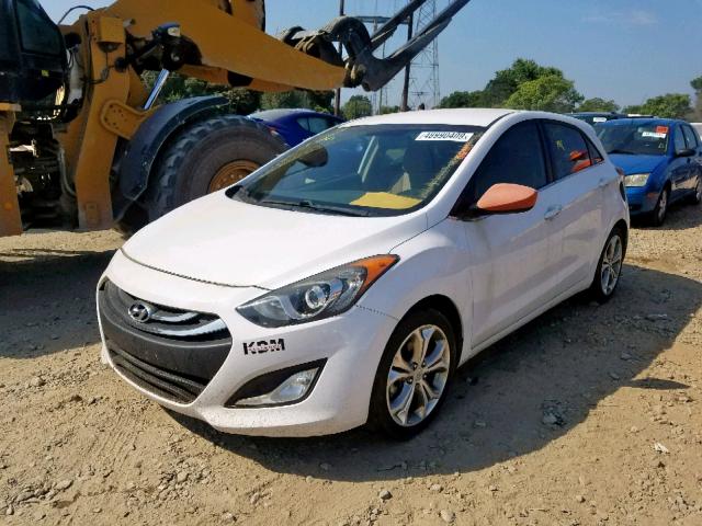 KMHD35LE8DU131491 - 2013 HYUNDAI ELANTRA GT WHITE photo 2