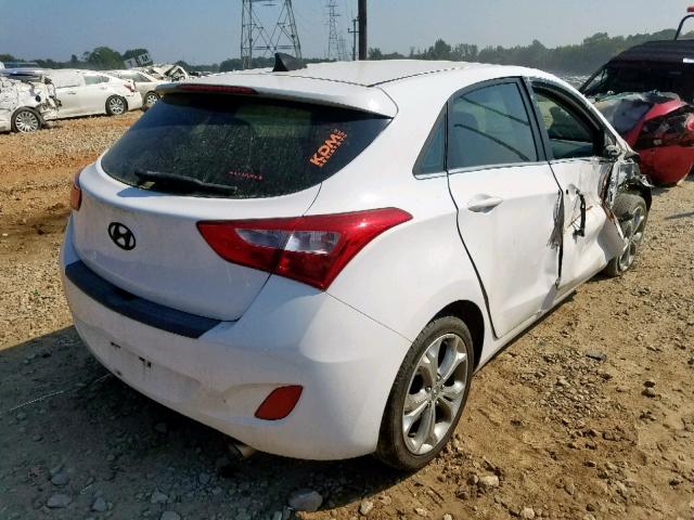 KMHD35LE8DU131491 - 2013 HYUNDAI ELANTRA GT WHITE photo 4