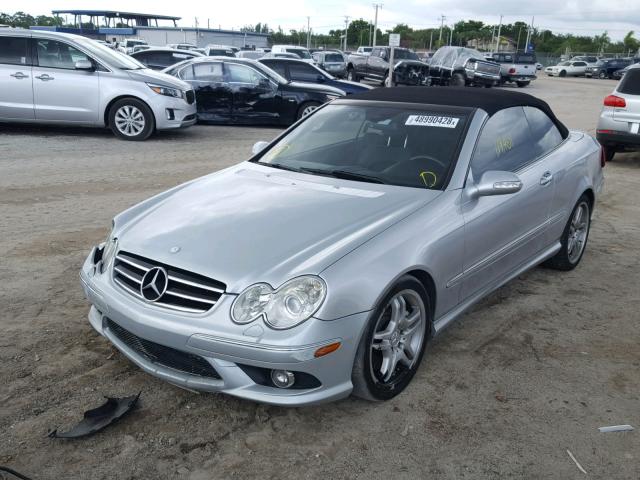 WDBTK72F39T105594 - 2009 MERCEDES-BENZ CLK 550 SILVER photo 2