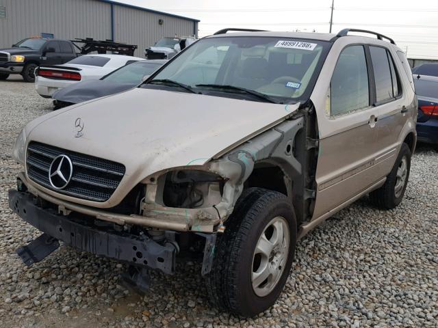 4JGAB54E13A384768 - 2003 MERCEDES-BENZ ML 320 BEIGE photo 2