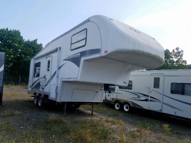 2GEFW24T548046801 - 2004 OTHER 5THWHEELRV WHITE photo 1