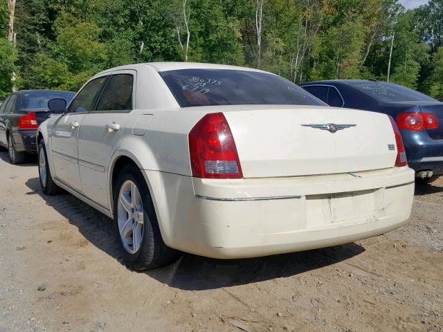 2C3KA53G26H220664 - 2006 CHRYSLER 300 TOURIN CREAM photo 3