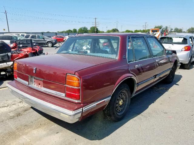 1G3HY54C0J1820443 - 1988 OLDSMOBILE DELTA 88 R RED photo 4