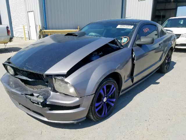 1ZVFT82H175263403 - 2007 FORD MUSTANG GT GRAY photo 2