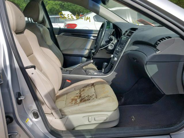 19UUA76507A037940 - 2007 ACURA TL TYPE S SILVER photo 5