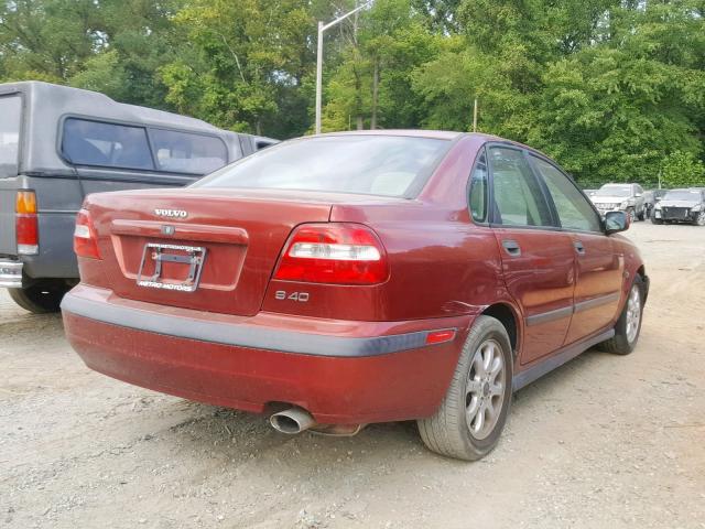 YV1VS29522F853794 - 2002 VOLVO S40 1.9T RED photo 4