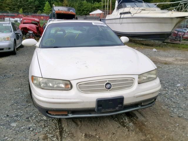 2G4WF551441278512 - 2004 BUICK REGAL GS WHITE photo 9