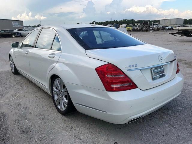 WDDNG9FB1AA290149 - 2010 MERCEDES-BENZ S 400 WHITE photo 3