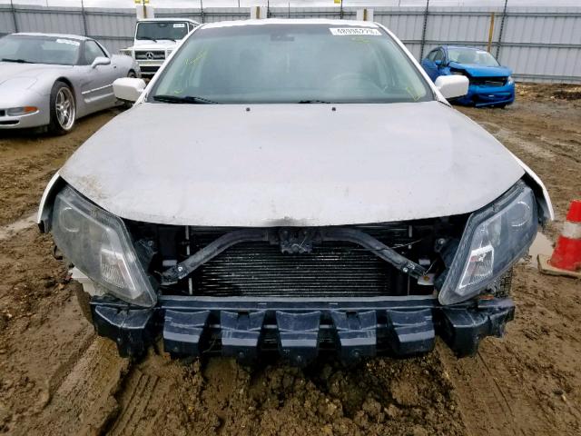 3FAHP0DC3BR228232 - 2011 FORD FUSION SPO WHITE photo 9