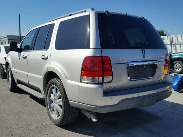 5LMEU68H04ZJ01234 - 2004 LINCOLN AVIATOR 灰色 照片 3