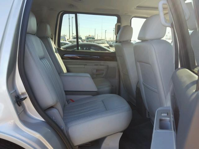 5LMEU68H04ZJ01234 - 2004 LINCOLN AVIATOR 灰色 照片 6