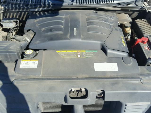 5LMEU68H04ZJ01234 - 2004 LINCOLN AVIATOR 灰色 照片 7