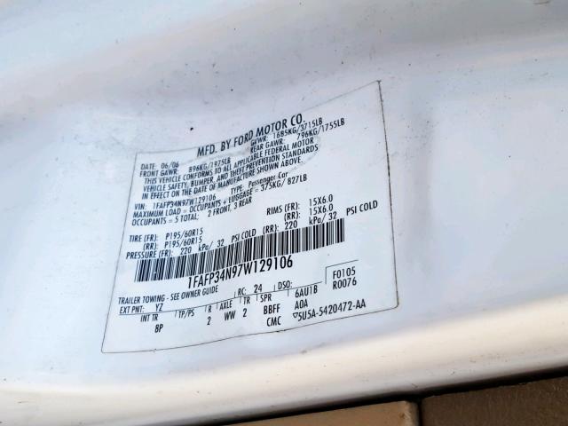 1FAFP34N97W129106 - 2007 FORD FOCUS ZX4 WHITE photo 10