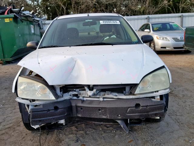 1FAFP34N97W129106 - 2007 FORD FOCUS ZX4 WHITE photo 9