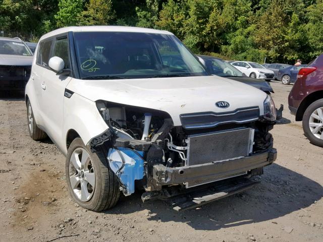 KNDJN2A27K7662153 - 2019 KIA SOUL WHITE photo 1