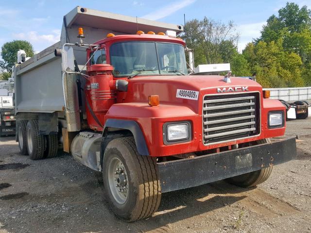 1M2P324C6XM046761 - 1999 MACK 600 RD600 RED photo 1