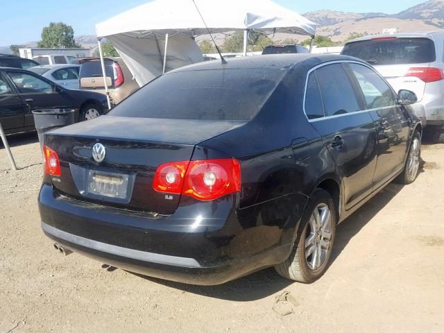 3VWEG71K27M191628 - 2007 VOLKSWAGEN JETTA WOLF BLACK photo 4