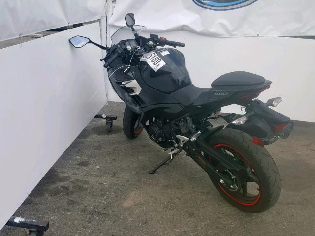 JKAEXKH19JDA07840 - 2018 KAWASAKI EX400 BLACK photo 3