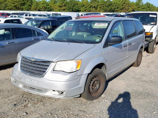 2A8HR44H78R762333 - 2008 CHRYSLER TOWN & COU SILVER photo 2