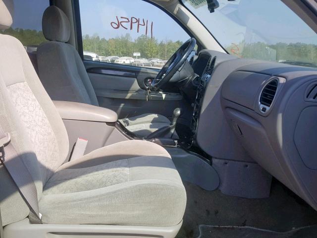 1GKDT13S452183298 - 2005 GMC ENVOY SILVER photo 5