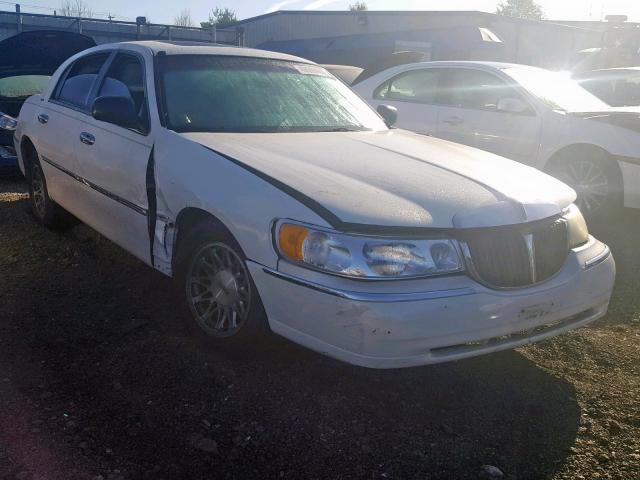 1LNHM82W2XY675282 - 1999 LINCOLN TOWN CAR S WHITE photo 1