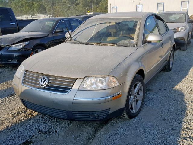 WVWRH63B64P249674 - 2004 VOLKSWAGEN PASSAT GLX TAN photo 2