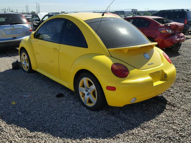 3VWCD21CX2M454629 - 2002 VOLKSWAGEN NEW BEETLE YELLOW photo 3