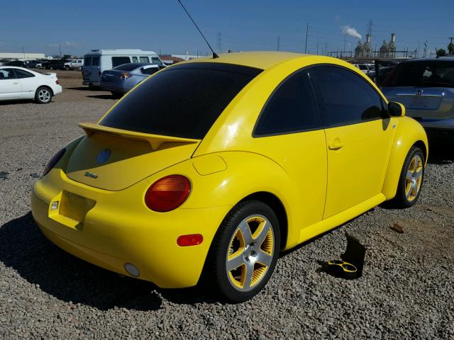 3VWCD21CX2M454629 - 2002 VOLKSWAGEN NEW BEETLE YELLOW photo 4