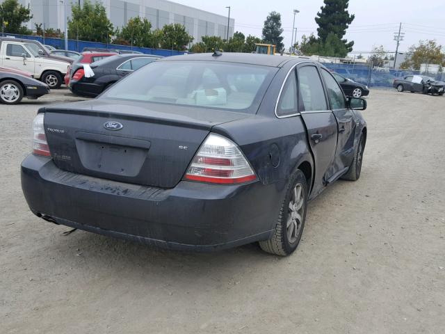 1FAHP24W78G107886 - 2008 FORD TAURUS SEL GRAY photo 4